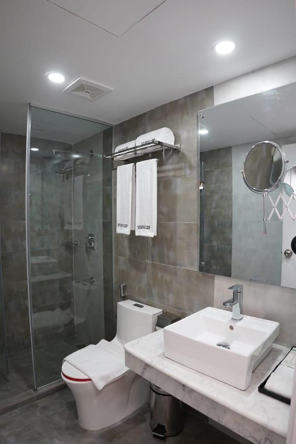 Hotel Studio23 ธากา ภายนอก รูปภาพ